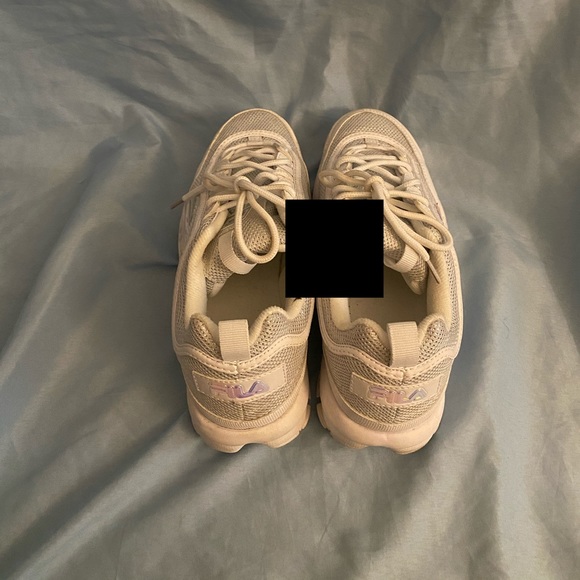 Women’s iridescent filas - Picture 3 of 3